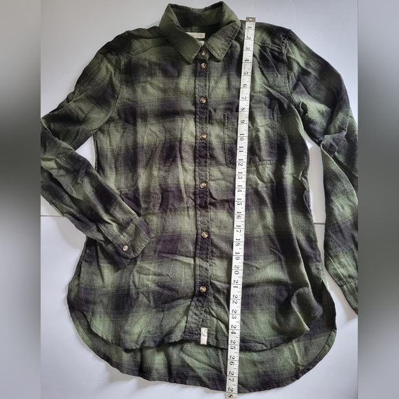 American Eagle Outfitters Black Green Long Sleeve Button Down Flannel - Picture 3 of 9